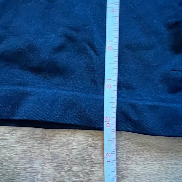 Intimately Free People Seamless Camisole Size XS/S Black Tank Top Shelf Bra - Picture 5 of 7